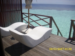 Wasserbungalow Terrasse